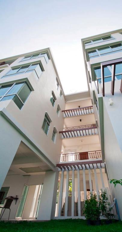 The Meet Green Apartment Bangkok Luaran gambar