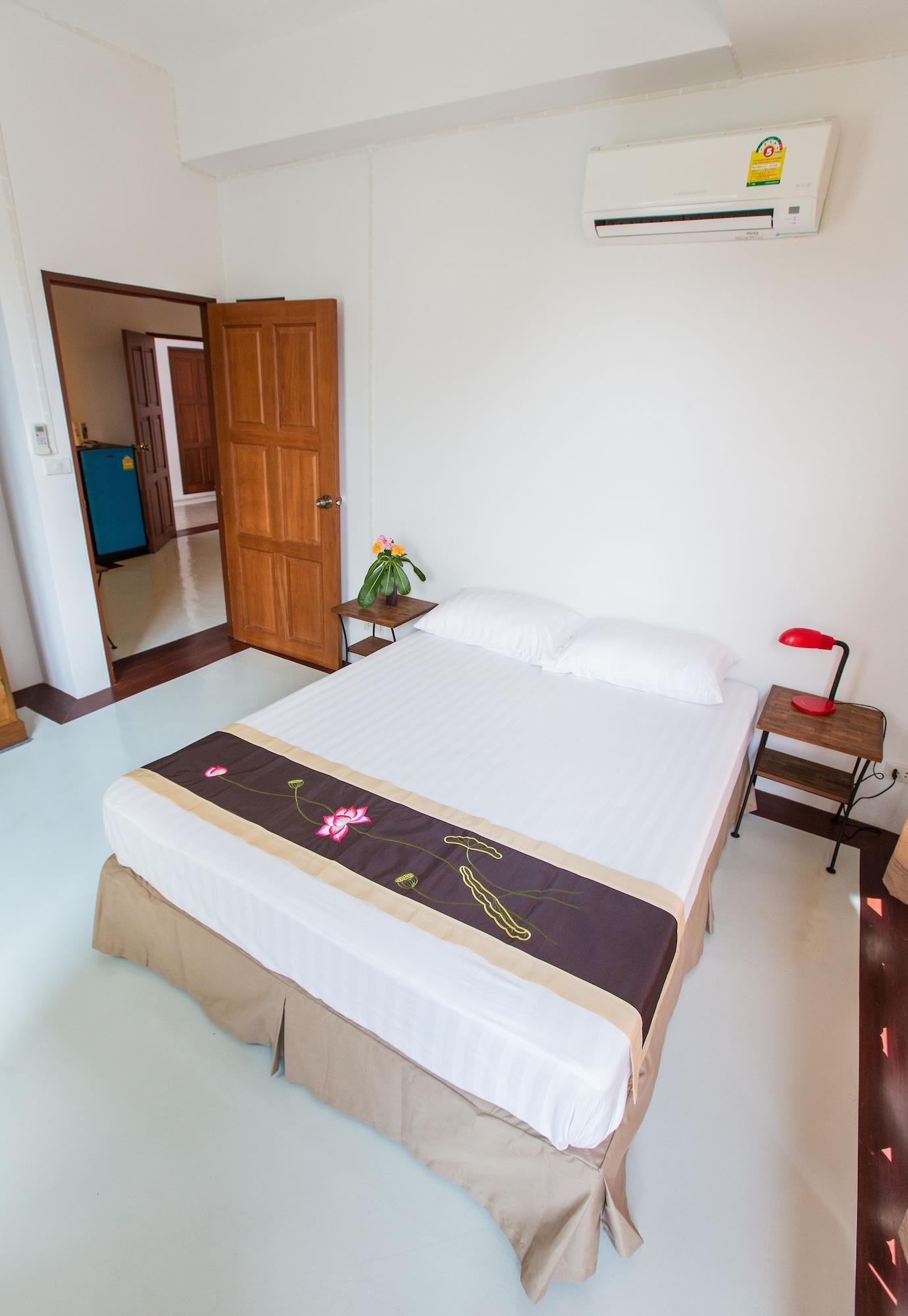 The Meet Green Apartment Bangkok Luaran gambar