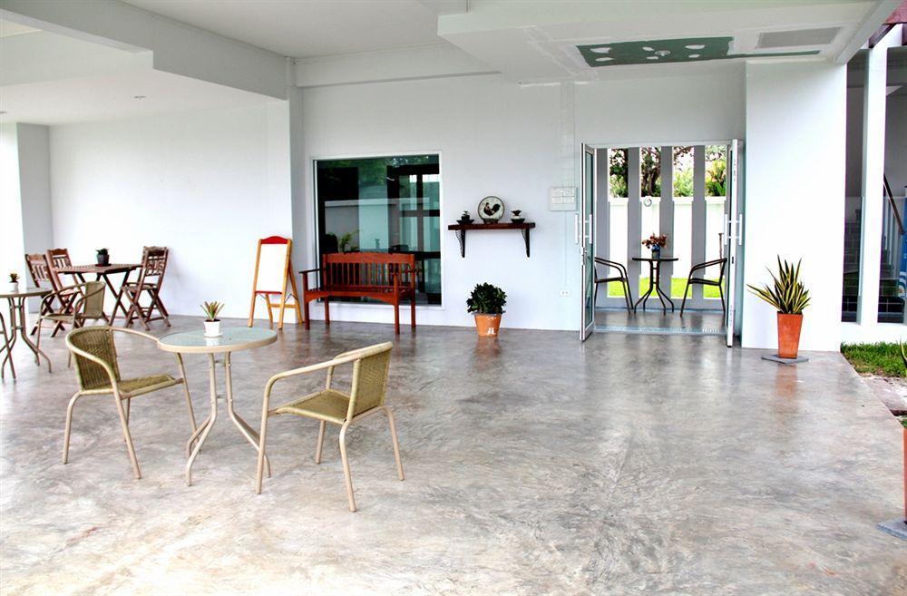 The Meet Green Apartment Bangkok Luaran gambar